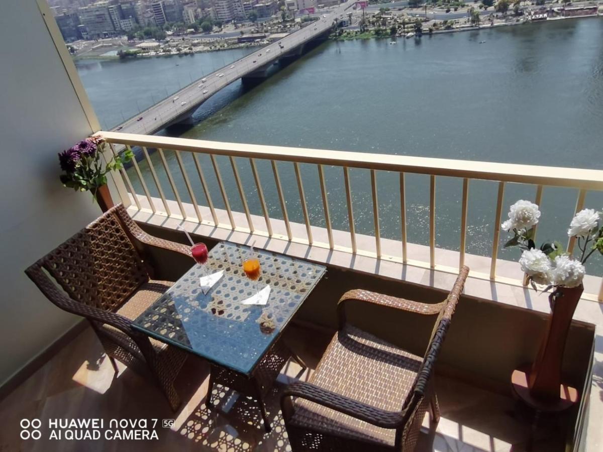 Pyramids Nile Tower Hotel Kairo Bagian luar foto